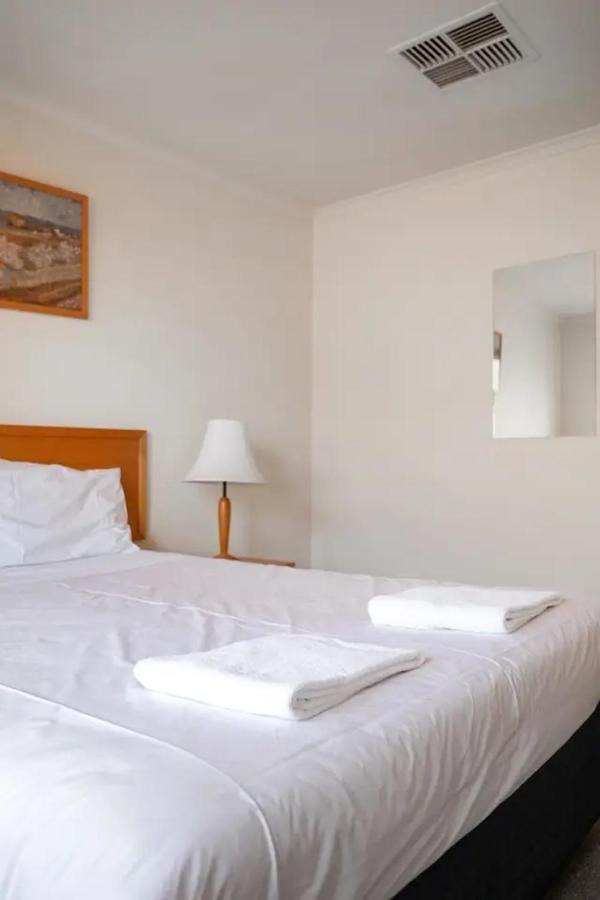 Lamplighter Motel Oakleigh Ngoại thất bức ảnh